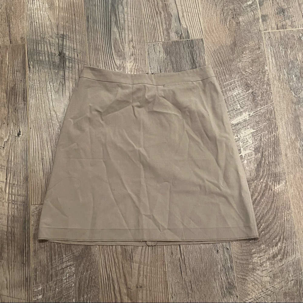 The Limited Cream Skirt Size 2